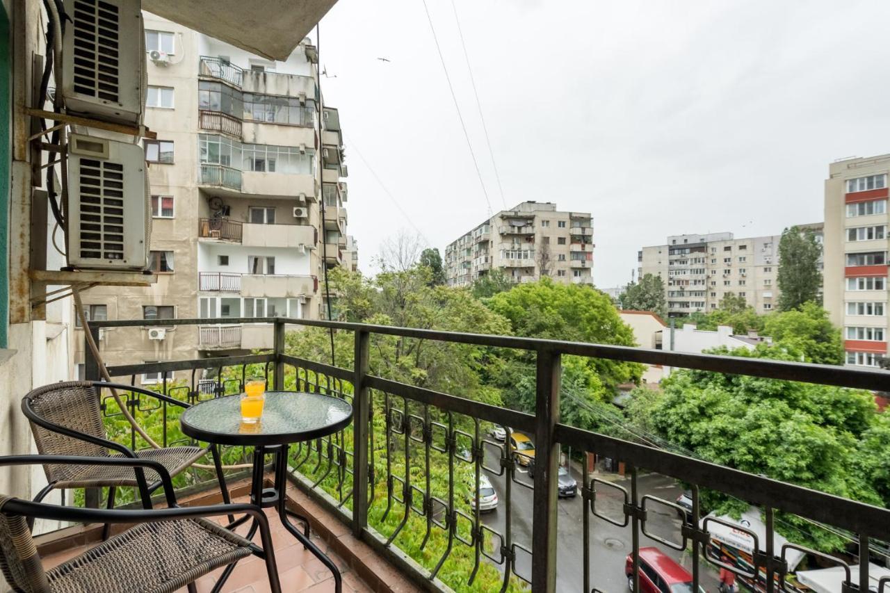 Felicity Apartment By The Park Bucarest Exterior foto
