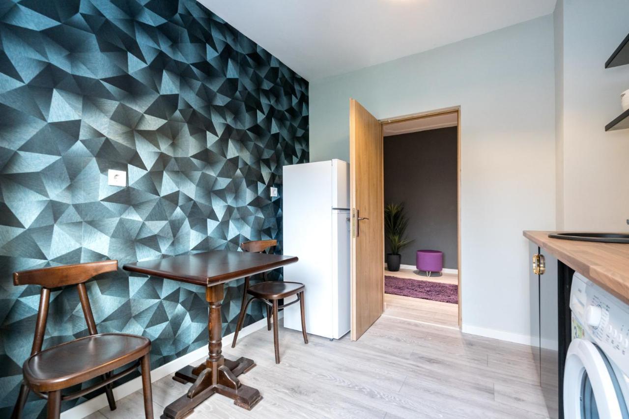 Felicity Apartment By The Park Bucarest Exterior foto